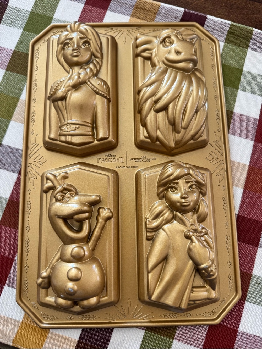 Nordic Ware Gold Frozen II Character Cake Pan